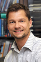 Dr. Tino Zähle